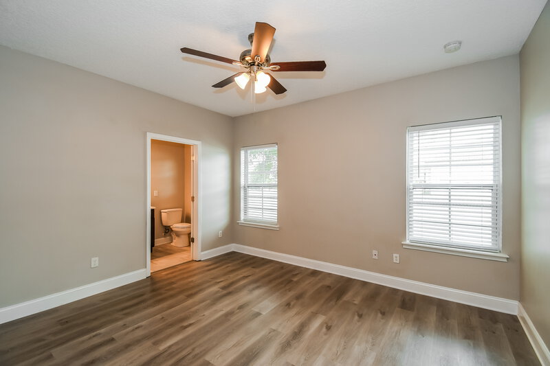 1,845/Mo, 522 Meldrum Ln Orange Park, FL 32065 Main Bedroom View