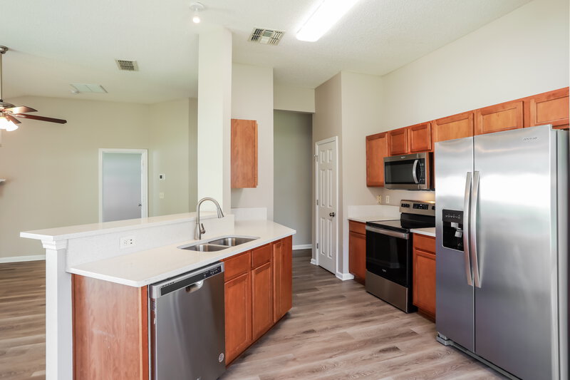 1,640/Mo, 2680 Creek Ridge Dr Green Cove Springs, FL 32043 Kitchen View