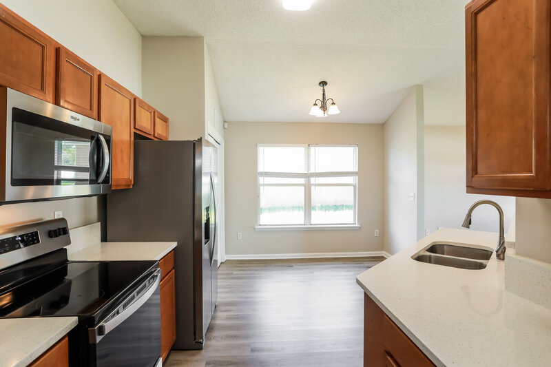 1,640/Mo, 2680 Creek Ridge Dr Green Cove Springs, FL 32043 Kitchen View 2
