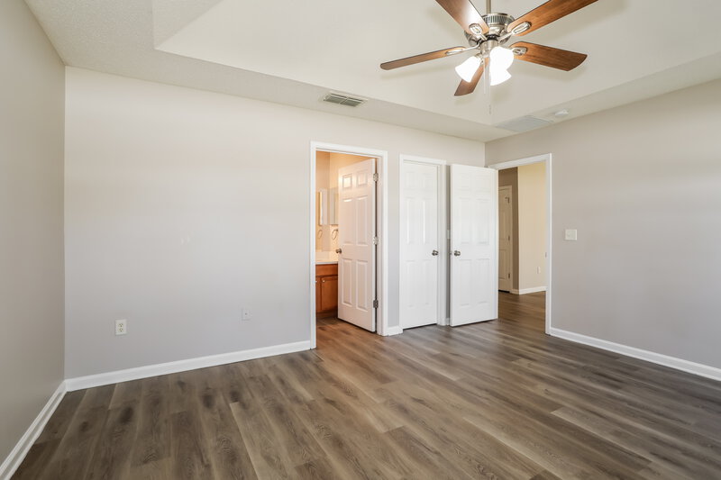 1,640/Mo, 2680 Creek Ridge Dr Green Cove Springs, FL 32043 Main Bedroom View