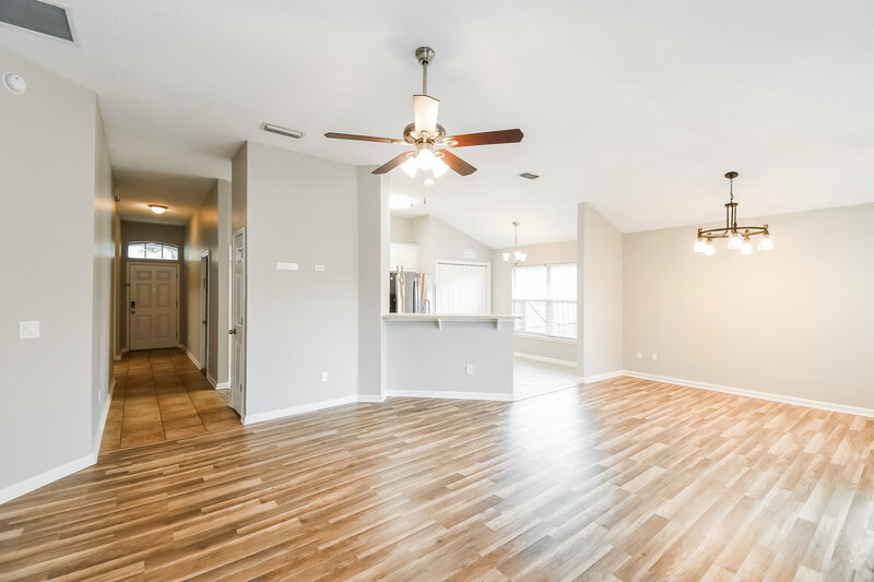 2,145/Mo, 45098 Amhurst Oaks Dr Callahan, FL 32011 Living Room View