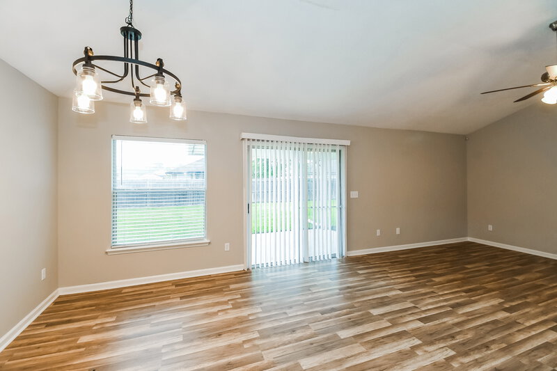 2,145/Mo, 45098 Amhurst Oaks Dr Callahan, FL 32011 Dining Room View