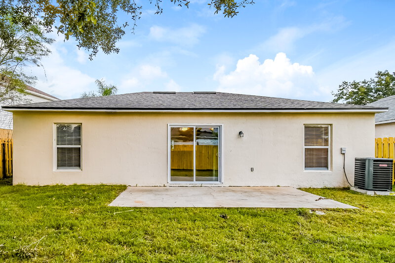 2,350/Mo, 84 Reeding Ridge Dr W Jacksonville, FL 32225 Rear View