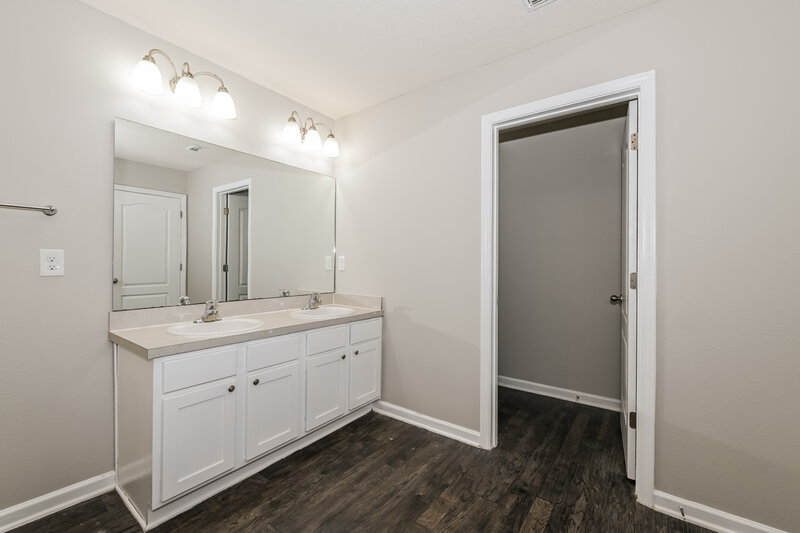 1,875/Mo, 11598 Walleye Dr Jacksonville, FL 32226 Main Bathroom View