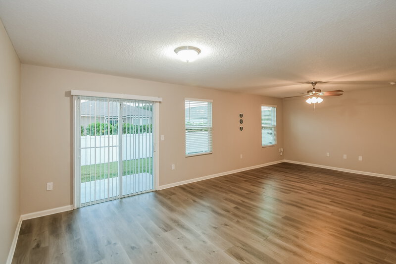 1,705/Mo, 2045 Pebble Point Dr Green Cove Springs, FL 32043 Dining Room View