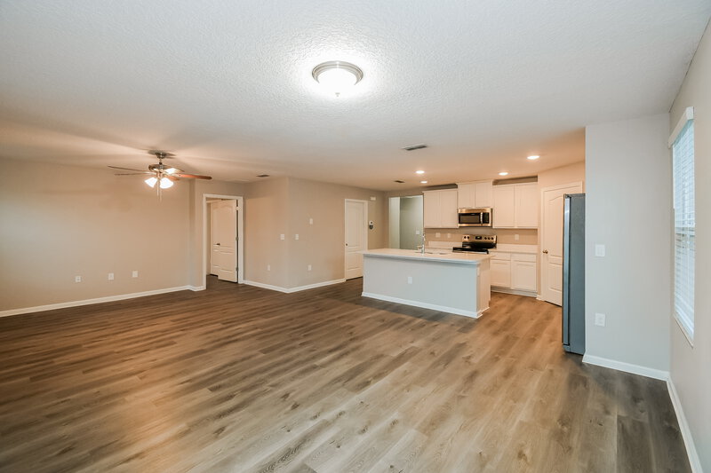 1,705/Mo, 2045 Pebble Point Dr Green Cove Springs, FL 32043 Dining Room View 2