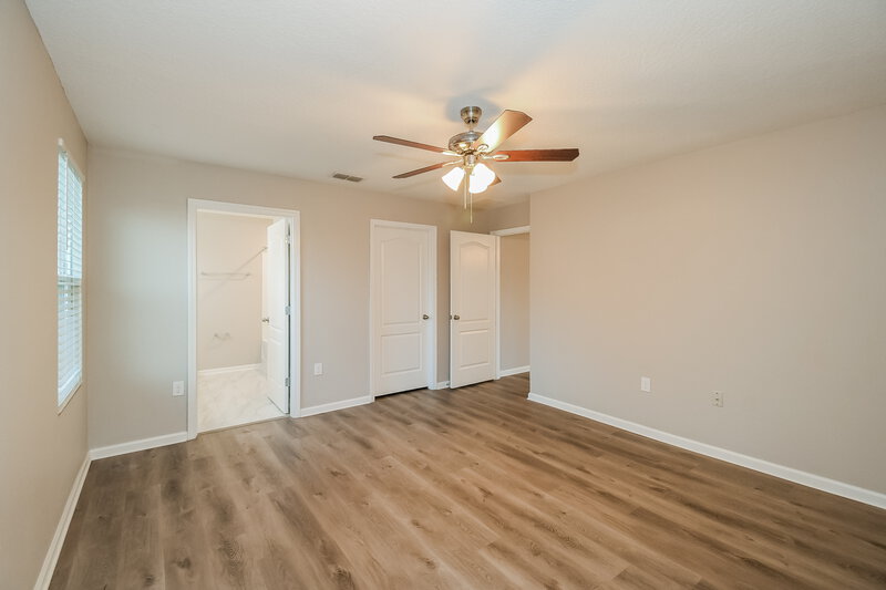 1,705/Mo, 2045 Pebble Point Dr Green Cove Springs, FL 32043 Main Bedroom View 2