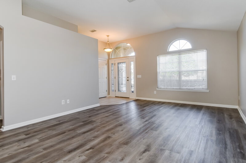 2,135/Mo, 1679 Rustling Dr Fleming Island, FL 32003 Living Room View 2