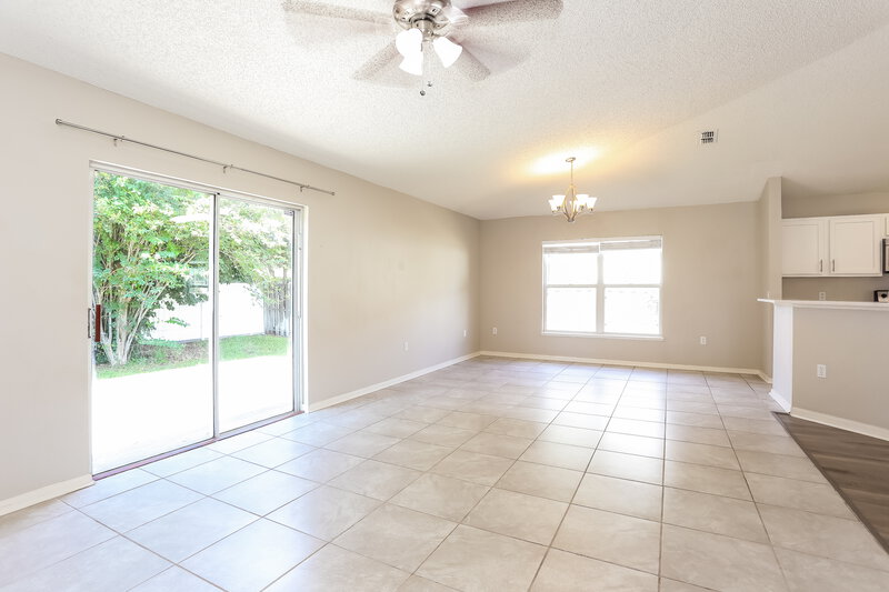 2,155/Mo, 11157 Wyndham Hollow Ln Jacksonville, FL 32246 Family Room View