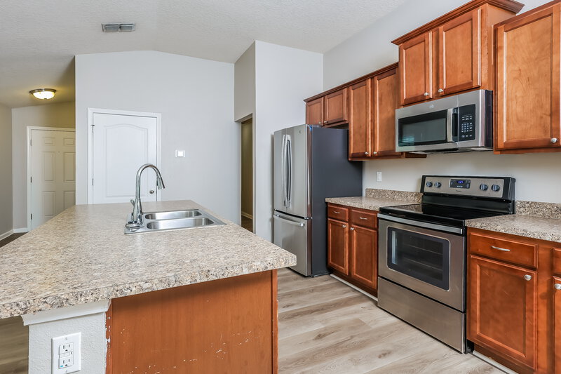 1,730/Mo, 3830 Julia Marie Drive Jacksonville, FL 32210 Kitchen View 2