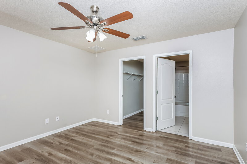 1,730/Mo, 3830 Julia Marie Drive Jacksonville, FL 32210 Main Bedroom View 2