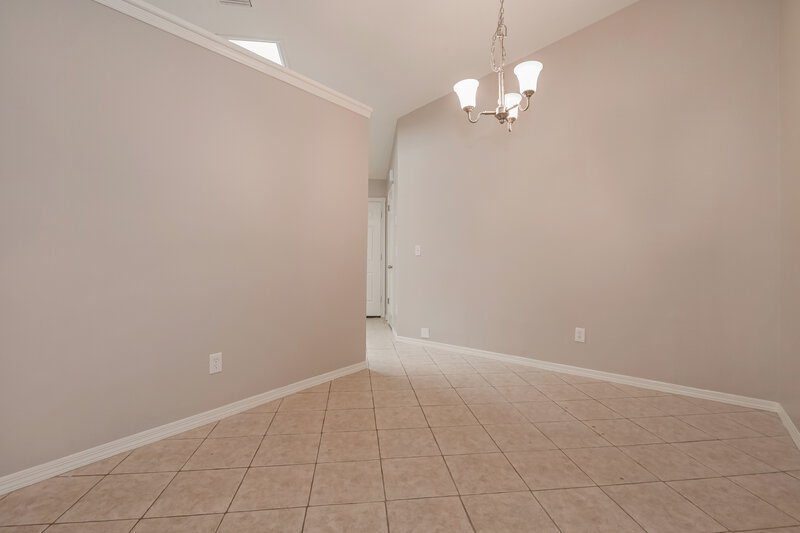 2,455/Mo, 3747 N Mandarin Woods Dr Jacksonville, FL 32223 Dining Room View