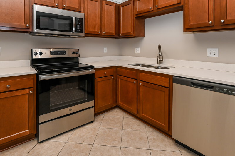 2,455/Mo, 3747 N Mandarin Woods Dr Jacksonville, FL 32223 Kitchen View