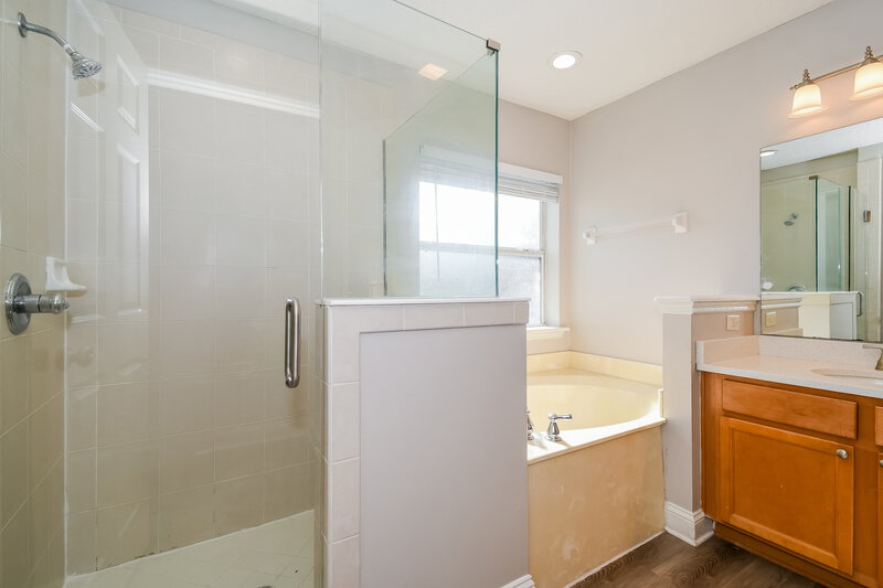 1,845/Mo, 1258 Bedrock Dr Orange Park, FL 32065 Main Bathroom View