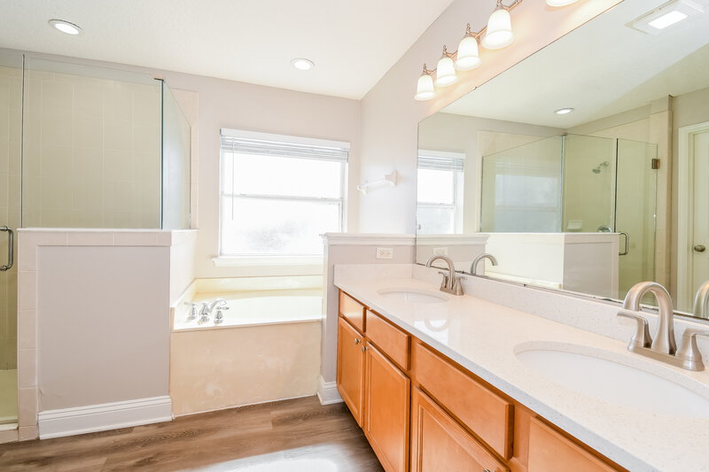 1,845/Mo, 1258 Bedrock Dr Orange Park, FL 32065 Main Bathroom View 2