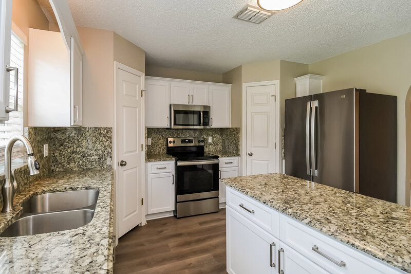 2,325/Mo, 7115 High Bluff Rd Jacksonville, FL 32244 Misc View 6