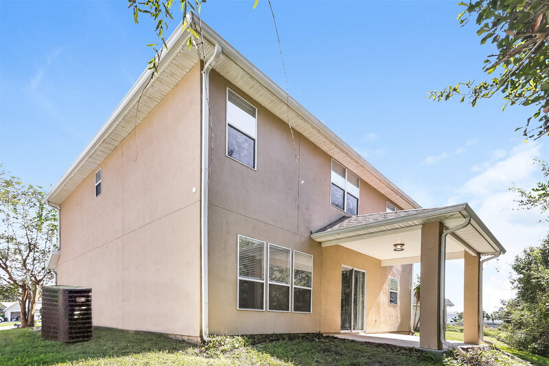 2,060/Mo, 2965 Captiva Bluff Ct Jacksonville, FL 32226 Rear View