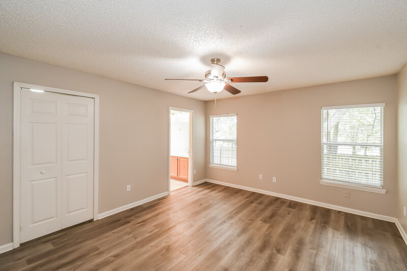 0/Mo, 2621 Fernleaf Dr Green Cove Springs, FL 32043 Main Bedroom View 2