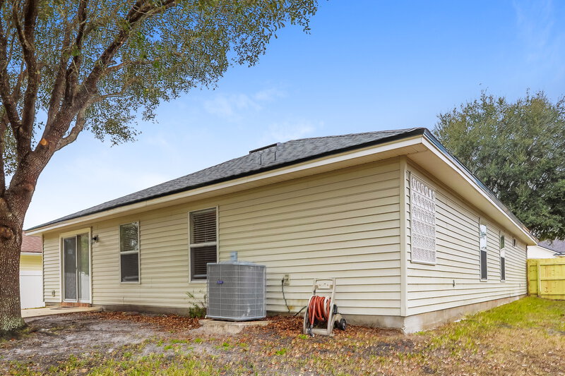 3,560/Mo, 2621 Fernleaf Dr Green Cove Springs, FL 32043 Rear View