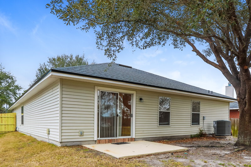 3,560/Mo, 2621 Fernleaf Dr Green Cove Springs, FL 32043 Rear View 2