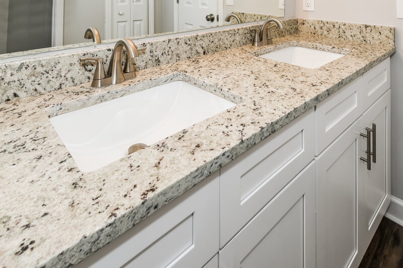 2,020/Mo, 10843 Rutherford Ct Jacksonville, FL 32257 Main Bathroom View