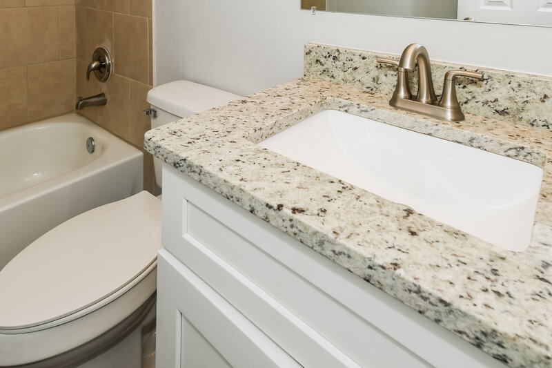 2,020/Mo, 10843 Rutherford Ct Jacksonville, FL 32257 Bathroom View 2