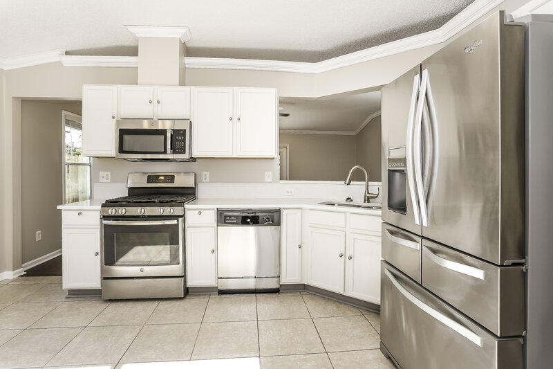 1,690/Mo, 3404 Volley Dr Jacksonville, FL 32277 Kitchen View