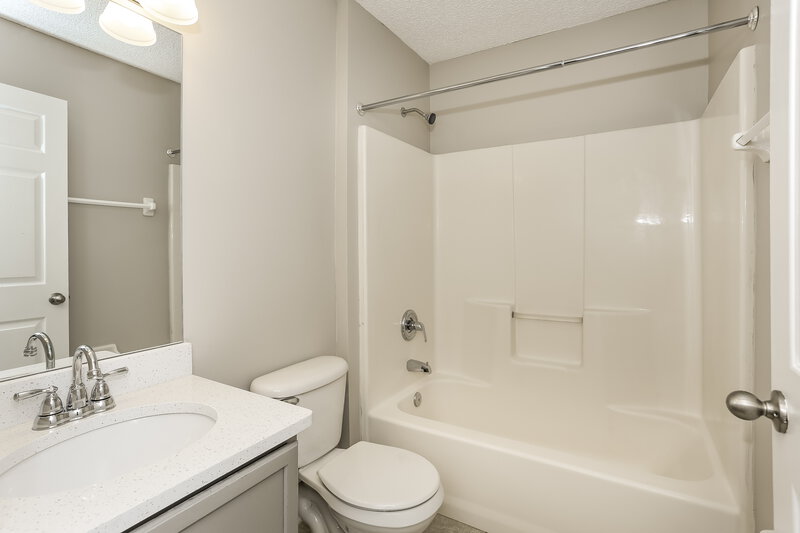 1,690/Mo, 3404 Volley Dr Jacksonville, FL 32277 Bathroom View