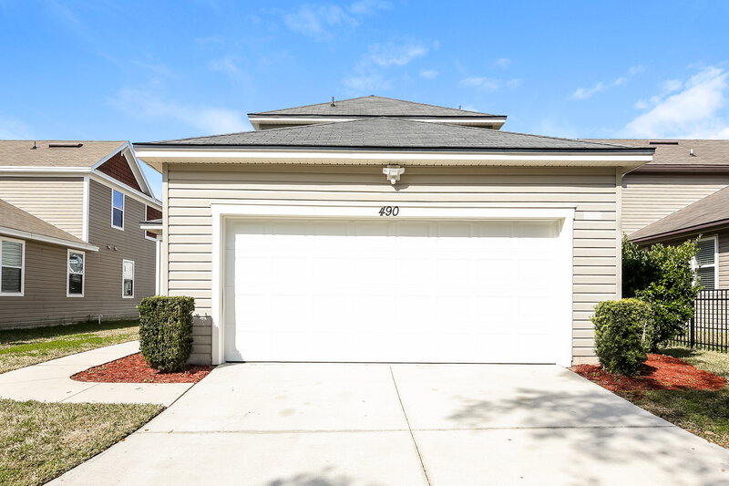 1,990/Mo, 490 Vineyard Ln Orange Park, FL 32073 Rear View