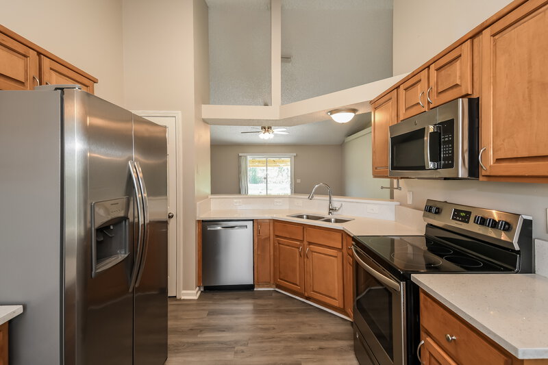 1,980/Mo, 3664 Arava Dr Green Cove Springs, FL 32043 Kitchen View 2