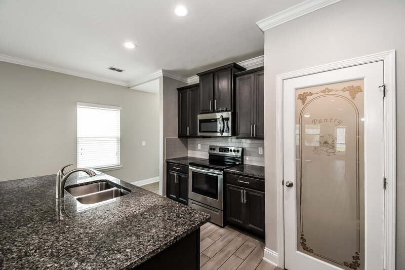 2,190/Mo, 10070 Kit Fox Pkwy Jacksonville, FL 32222 Kitchen View 2
