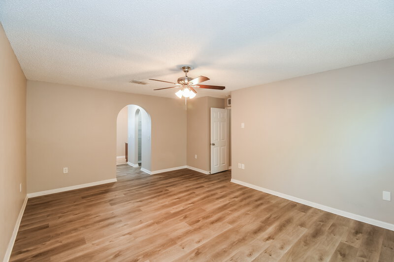 2,280/Mo, 8809 Shindler Crossing Dr Jacksonville, FL 32222 Main Bedroom View 2