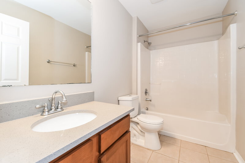 2,280/Mo, 8809 Shindler Crossing Dr Jacksonville, FL 32222 Main Bathroom View