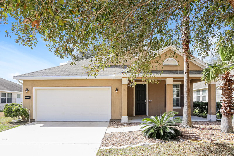 0/Mo, 15889 Lexington Park Blvd Jacksonville, FL 32218 External View