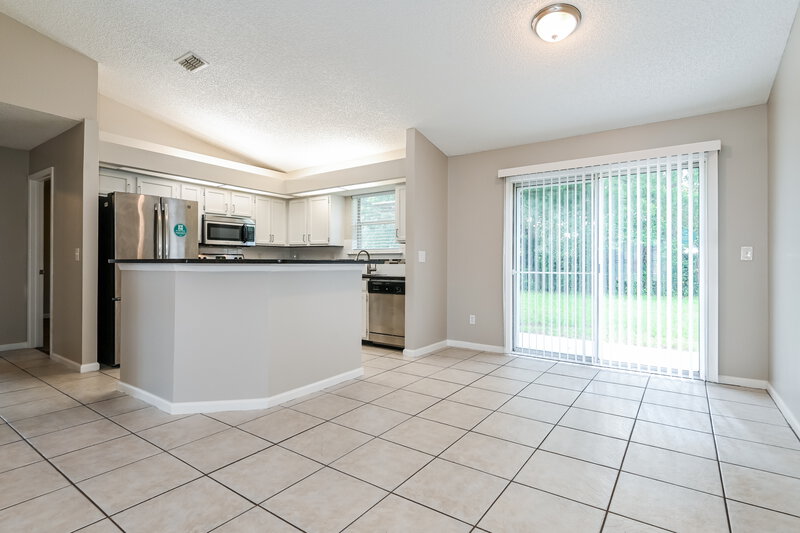 1,850/Mo, 1225 Peabody Dr E Jacksonville, FL 32221 Dining Room View 2