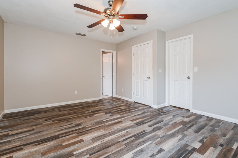 1,850/Mo, 1225 Peabody Dr E Jacksonville, FL 32221 Main Bedroom View 2