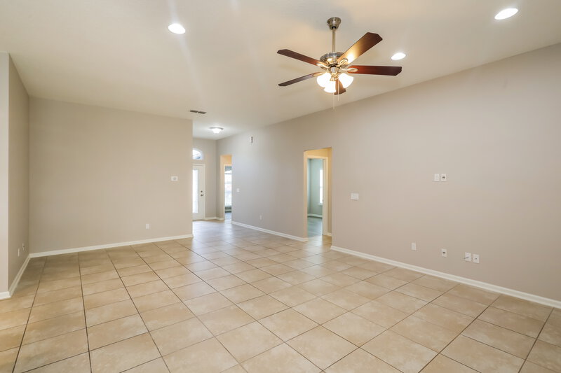 1,775/Mo, 6144 Sandler Chase Trail Jacksonville, FL 32222 Living Room View 2