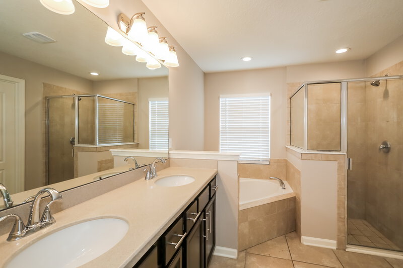 1,775/Mo, 6144 Sandler Chase Trail Jacksonville, FL 32222 Main Bathroom View