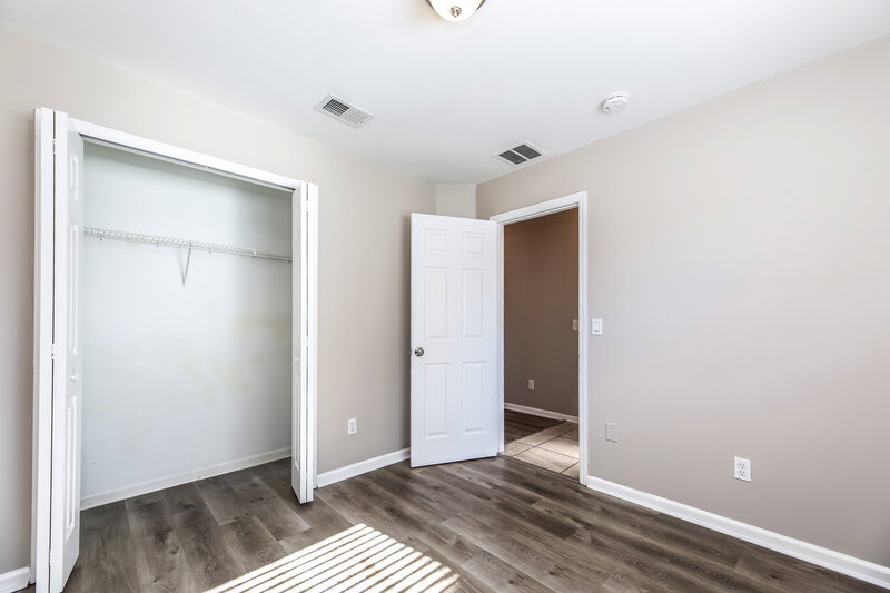 1,895/Mo, 7619 Pimmit Hills Dr Jacksonville, FL 32244 Bedroom View 2