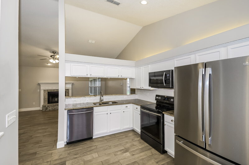 1,765/Mo, 2171 Joseph Hewes Ct Orange Park, FL 32073 Kitchen View