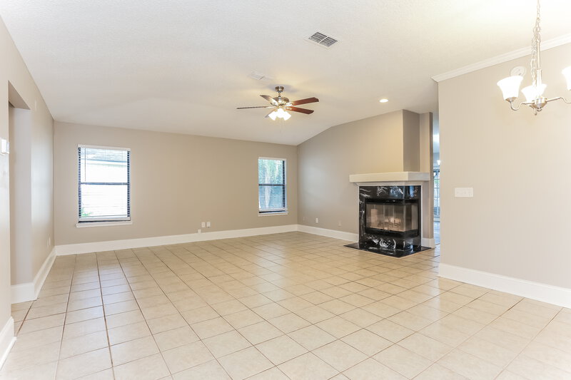 2,240/Mo, 248 Carriann Cove Trail W Jacksonville, FL 32225 Living Room View 2