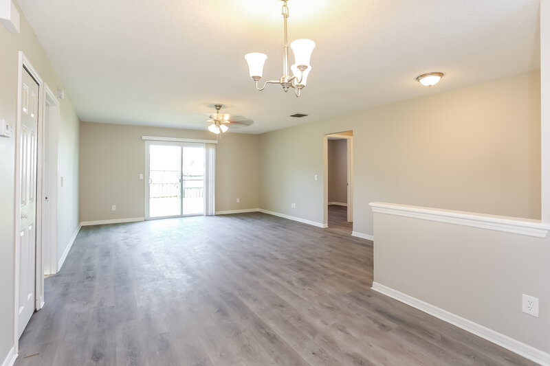 1,600/Mo, 7019 Cane Grass Ln W Jacksonville, FL 32244 Dining Room View