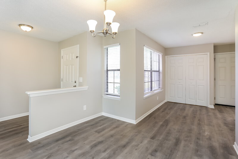 1,600/Mo, 7019 Cane Grass Ln W Jacksonville, FL 32244 Dining Room View 2