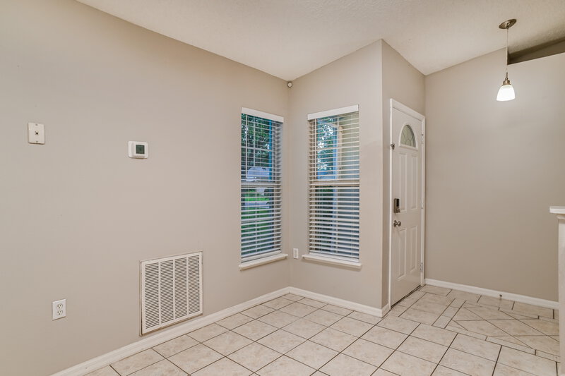 2,310/Mo, 65 Reeding Ridge Dr W Jacksonville, FL 32225 Dining Room View