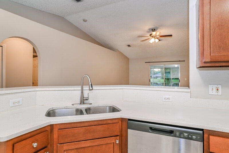 2,310/Mo, 65 Reeding Ridge Dr W Jacksonville, FL 32225 Kitchen View 2