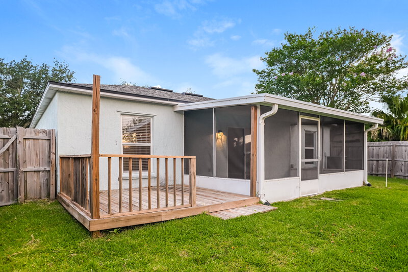 2,310/Mo, 65 Reeding Ridge Dr W Jacksonville, FL 32225 Rear View