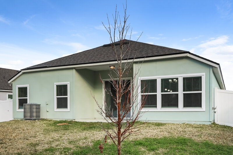1,800/Mo, 4141 Fishing Creek Ln Middleburg, FL 32068 Rear View 2
