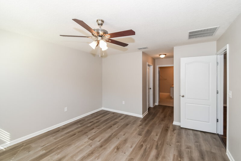 1,960/Mo, 1916 Applegate Ln Middleburg, FL 32068 Main Bedroom View 2