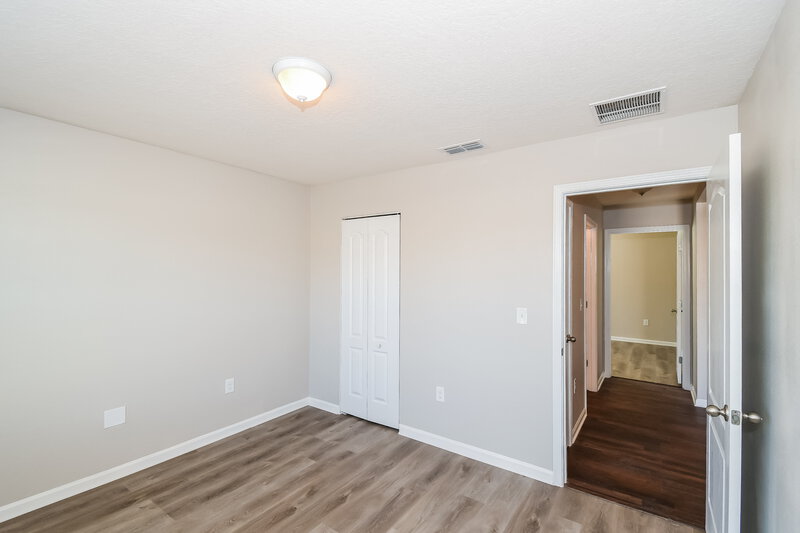 1,960/Mo, 1916 Applegate Ln Middleburg, FL 32068 Bedroom View 3