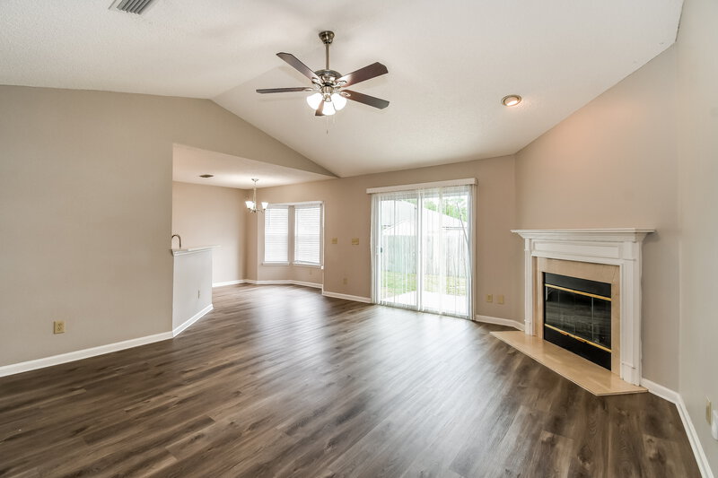 2,040/Mo, 509 Fallen Timbers Dr Orange Park, FL 32073 Living Room View